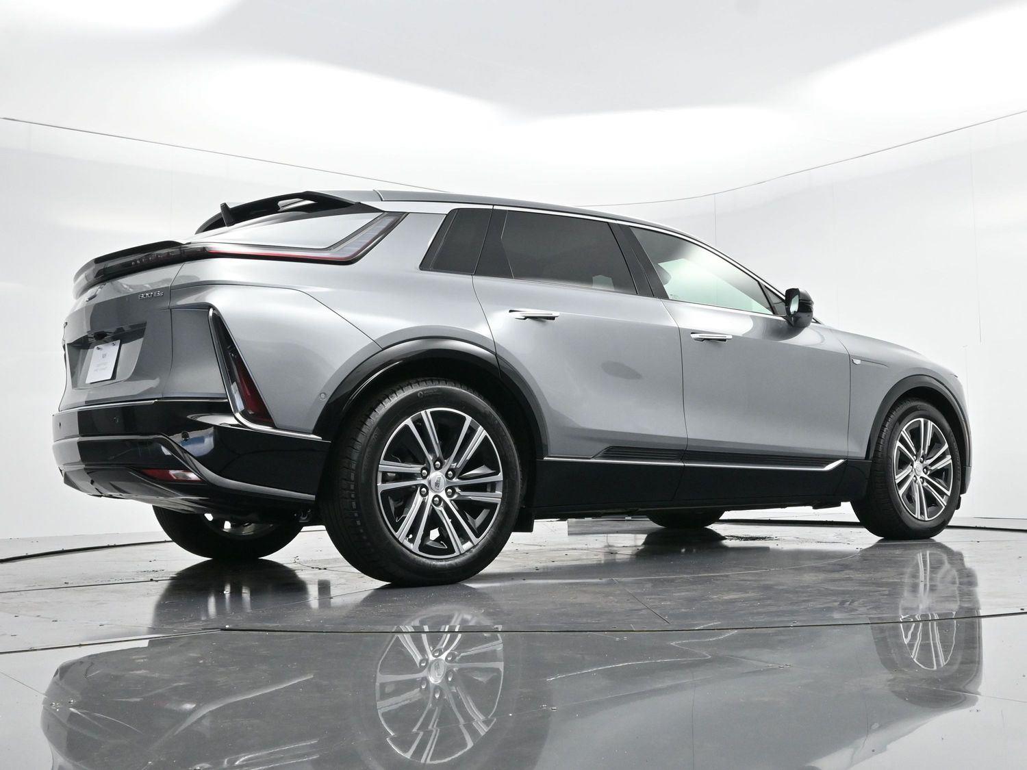 2024 Cadillac Lyriq Luxury photo 47