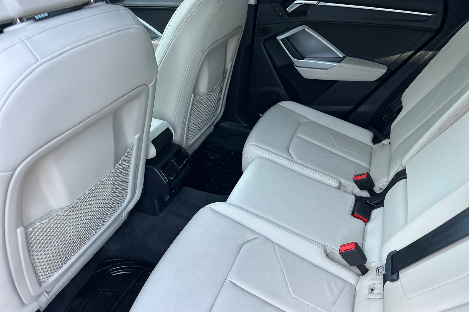 2019 Audi Q3 Premium Plus photo 12