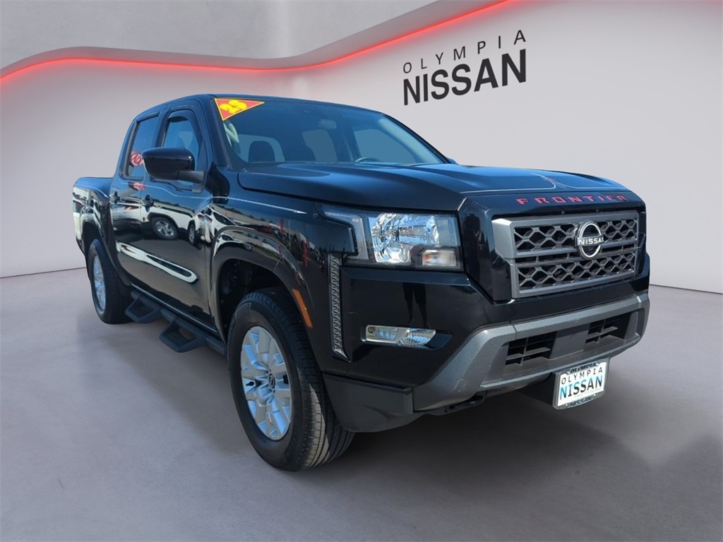 2022 Nissan Frontier SV photo 2