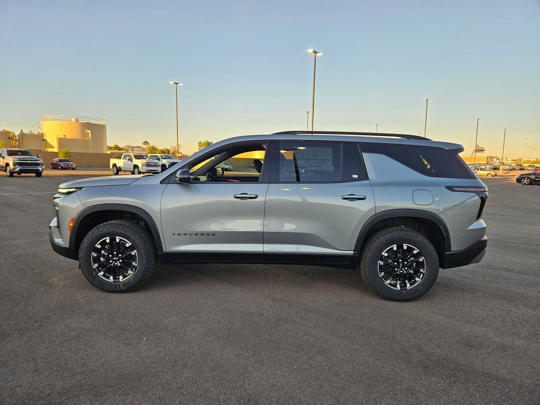 2026 Chevrolet Traverse Z71 photo 2