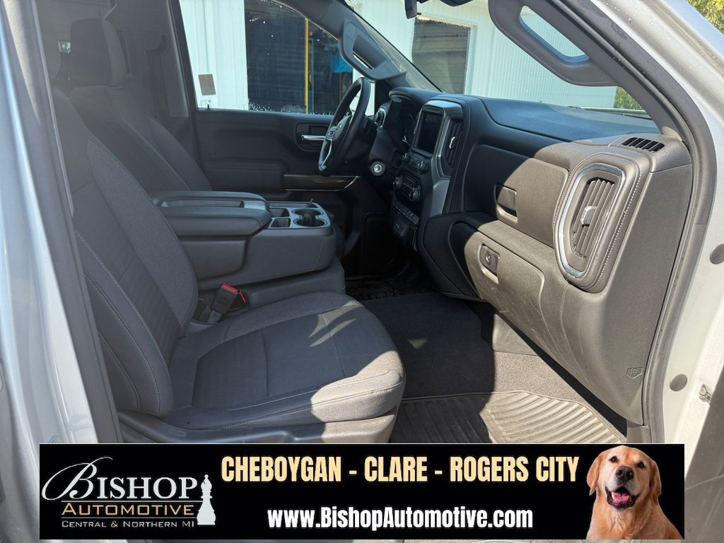 2020 Chevrolet Silverado 1500 LT photo 13