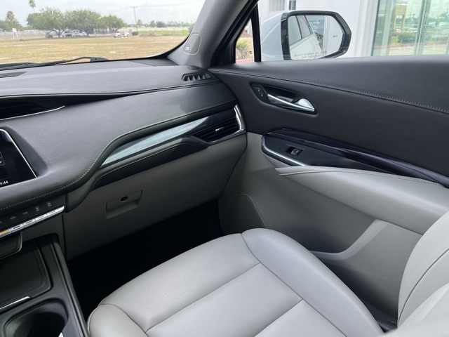 2023 Cadillac XT4 Luxury photo 17
