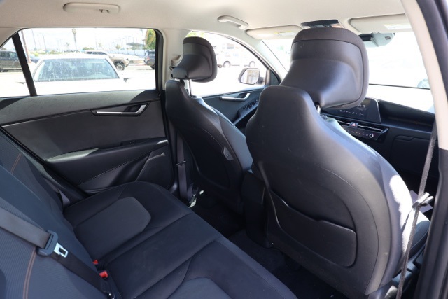 2023 Kia Niro LX photo 15