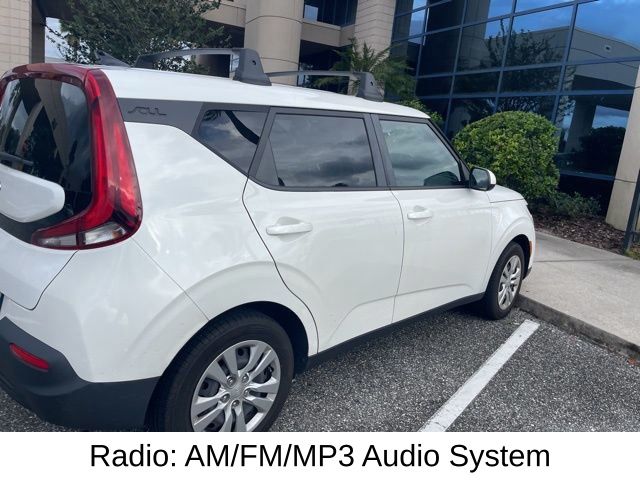 2021 Kia Soul LX photo 2