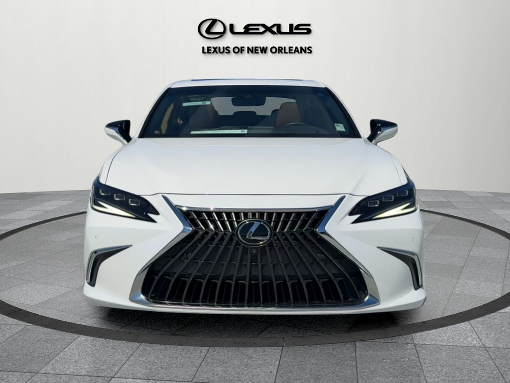 2022 Lexus ES 350 Ultra Luxury photo 2