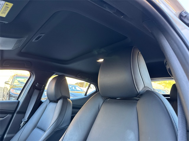 2023 Mazda Mazda3 2.5 s Preferred photo 3