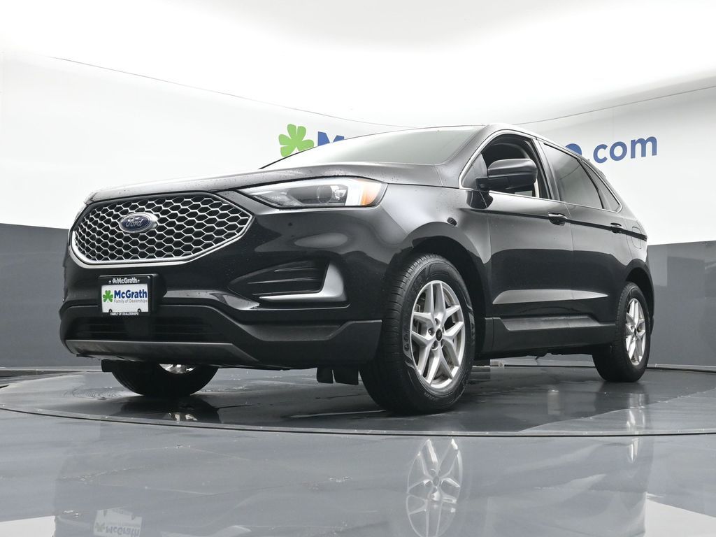 2024 Ford Edge SEL photo 4