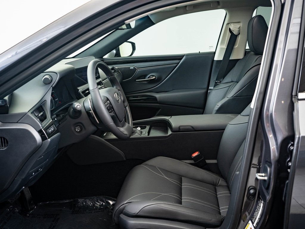 2025 Lexus ES 350 Ultra Luxury photo 19