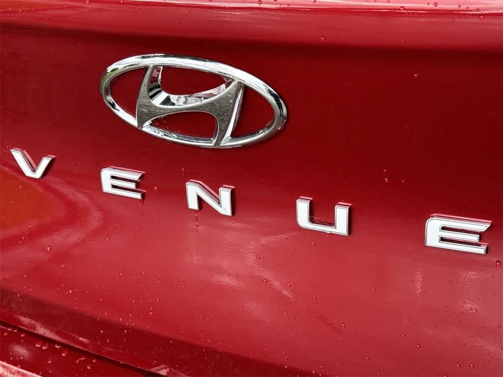 2022 Hyundai Venue SEL Limited photo 9