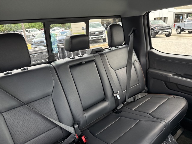 2025 Ford F-350 photo 18