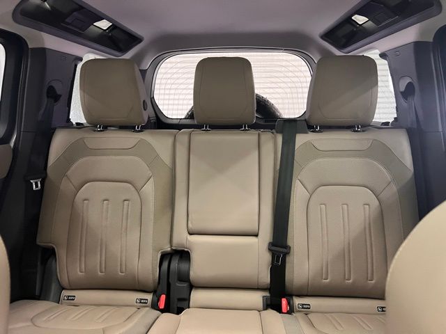 2020 Land Rover Defender 110 photo 22