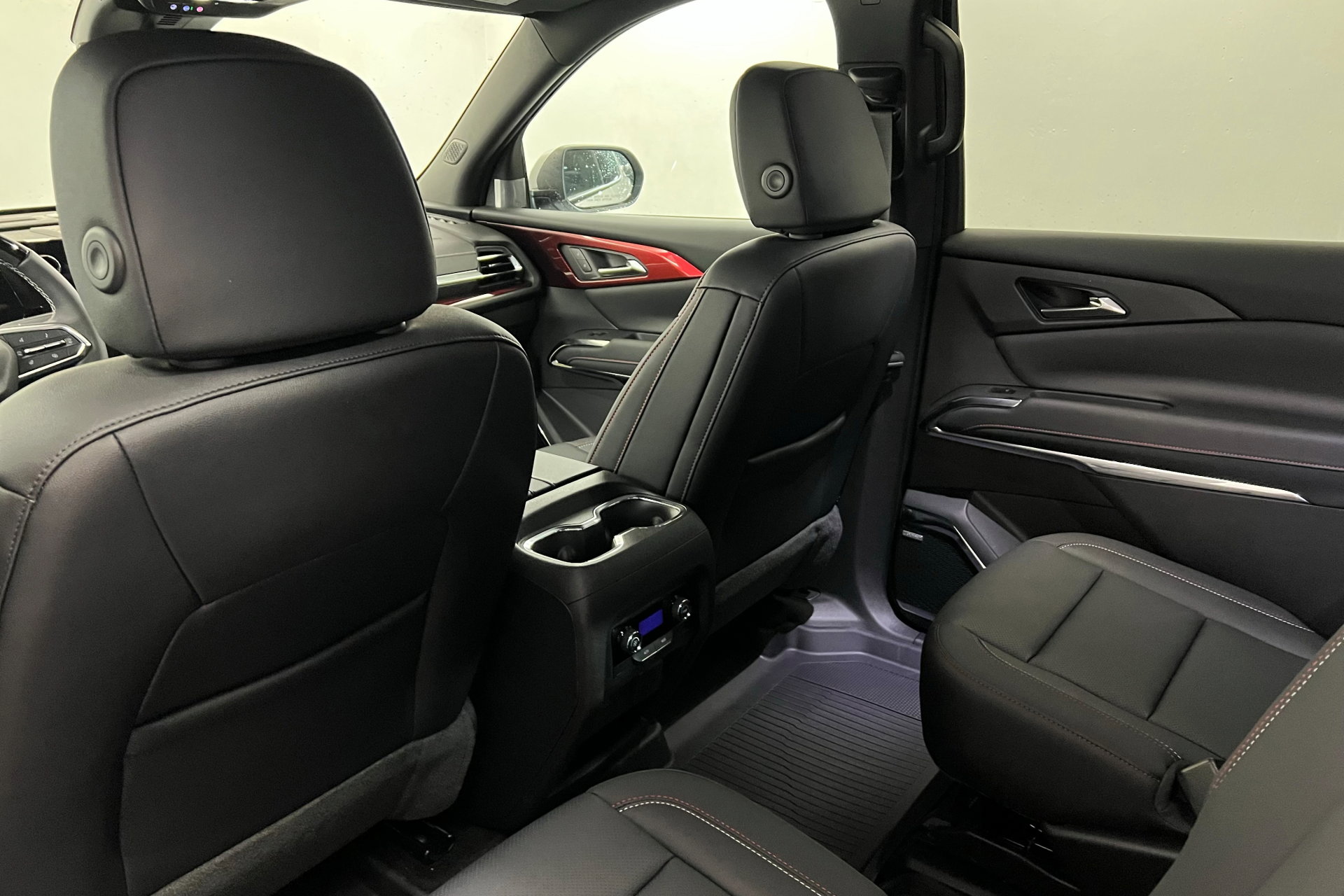 2026 Chevrolet Traverse Z71 photo 19