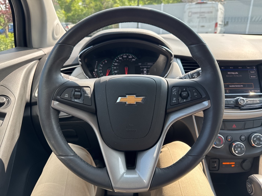 2022 Chevrolet Trax LT photo 6