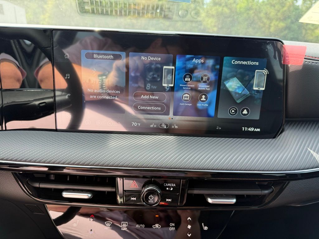 2026 Nissan Kicks SR photo 14