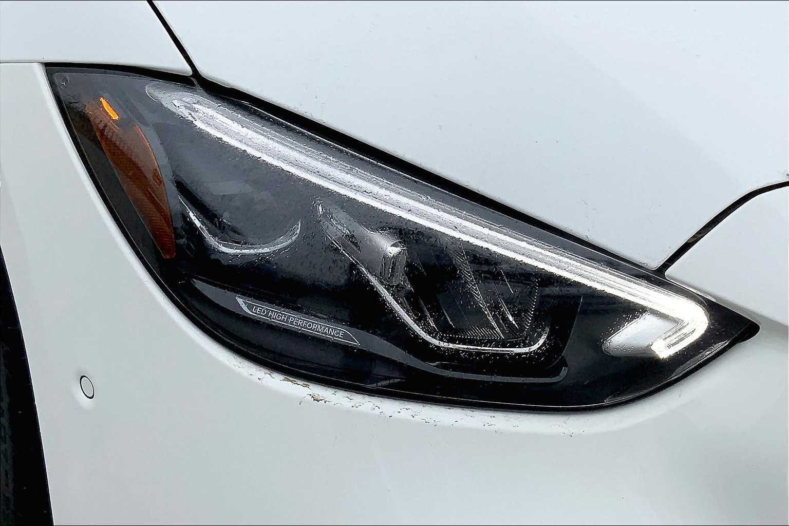 2025 Mercedes Benz C 300 photo 16