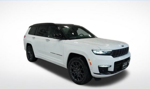 2025 Jeep Grand Cherokee L Summit's photo