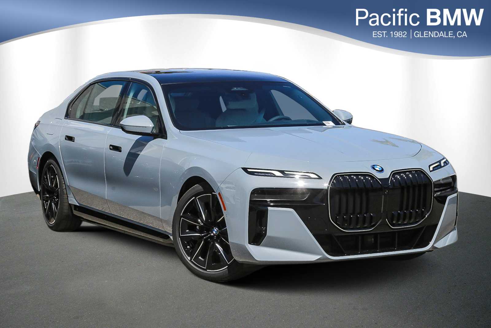 2025 BMW i7 50's photo