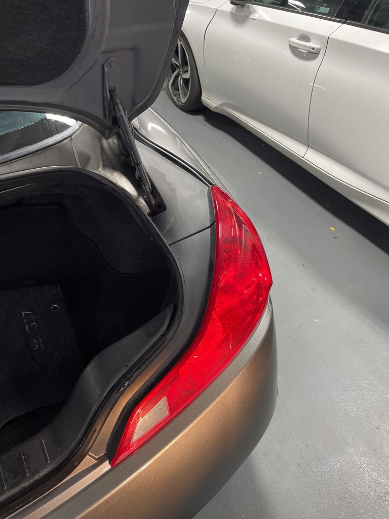 2012 Infiniti G37 photo 4