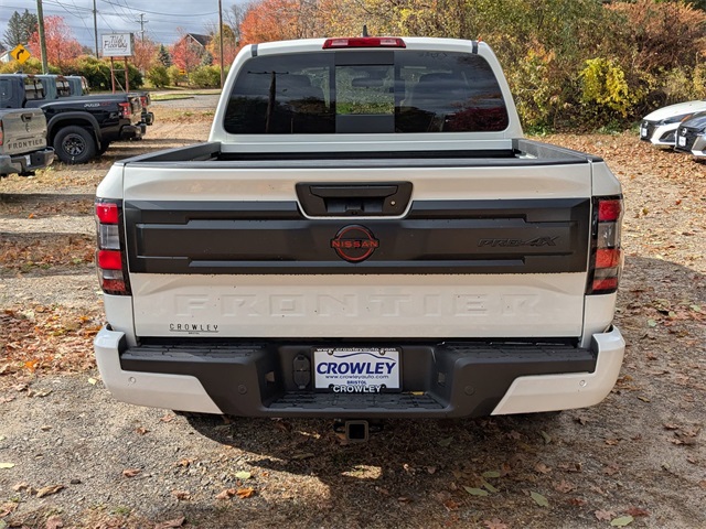 2026 Nissan Frontier Crew Cab PRO-4X photo 4