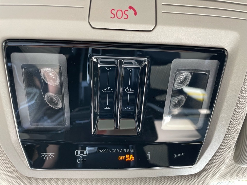 2025 Volkswagen Atlas Peak Edition SE photo 25