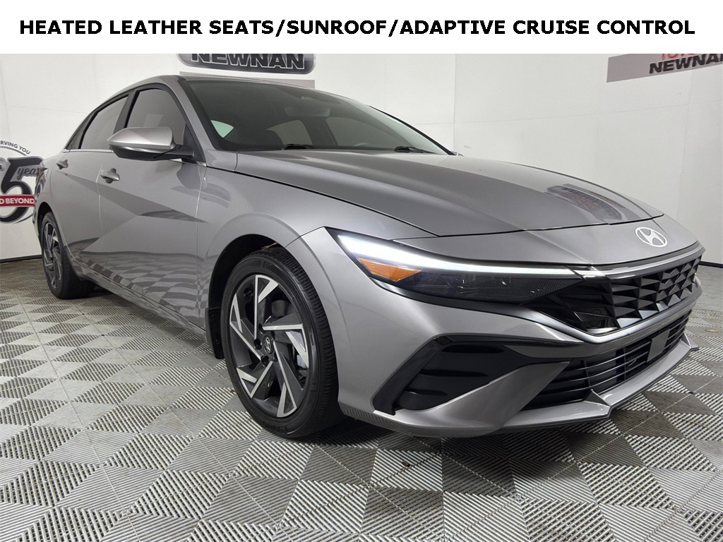 2024 Hyundai Elantra SEL's photo