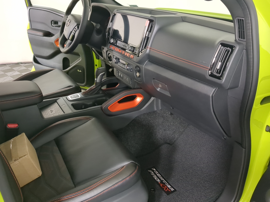 2026 Nissan Frontier PRO-4X photo 15
