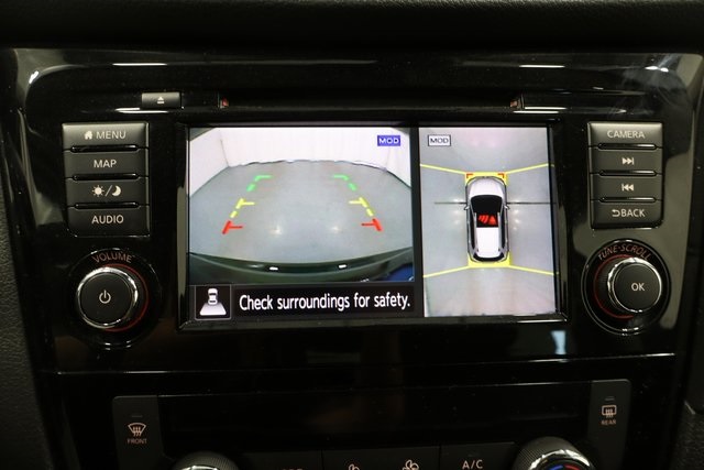 2019 Nissan Rogue SV photo 21