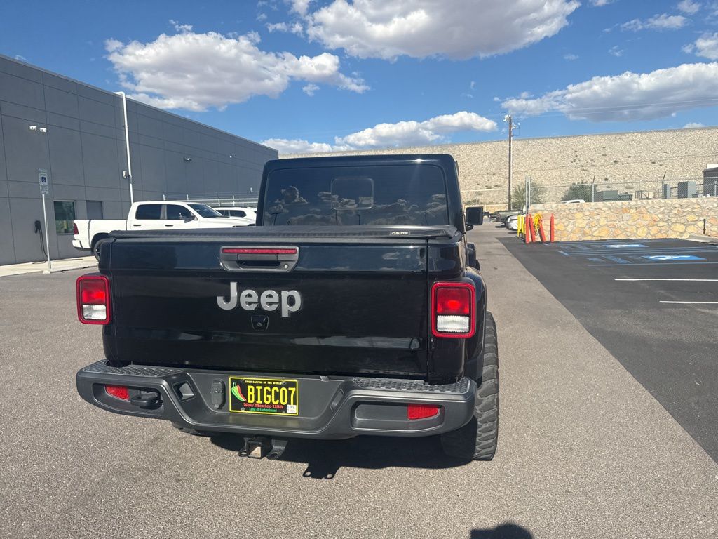 2023 Jeep Gladiator Overland photo 11