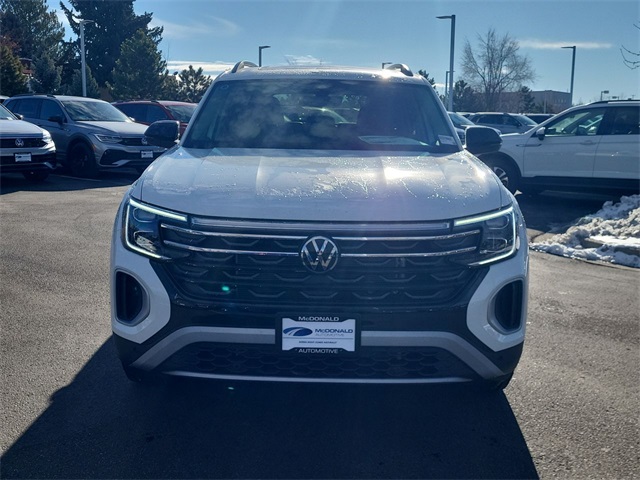 2025 Volkswagen Atlas Peak Edition SE photo 7