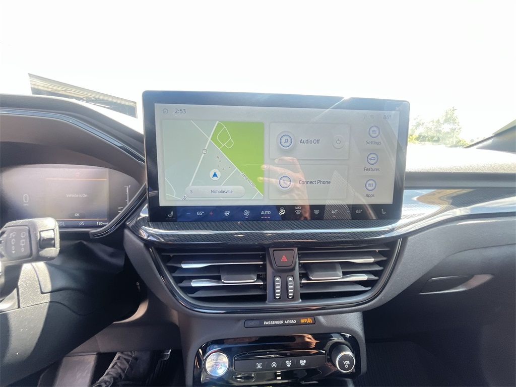 2024 Ford Escape ST-Line photo 18