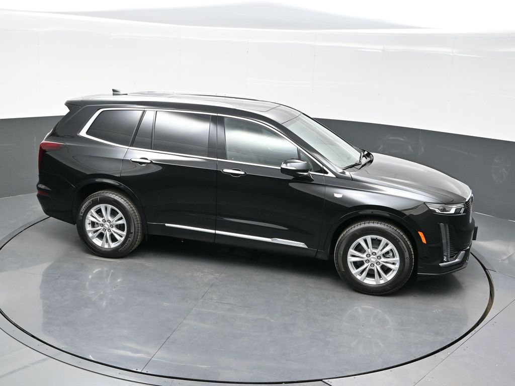 2025 Cadillac XT6 Luxury photo 30