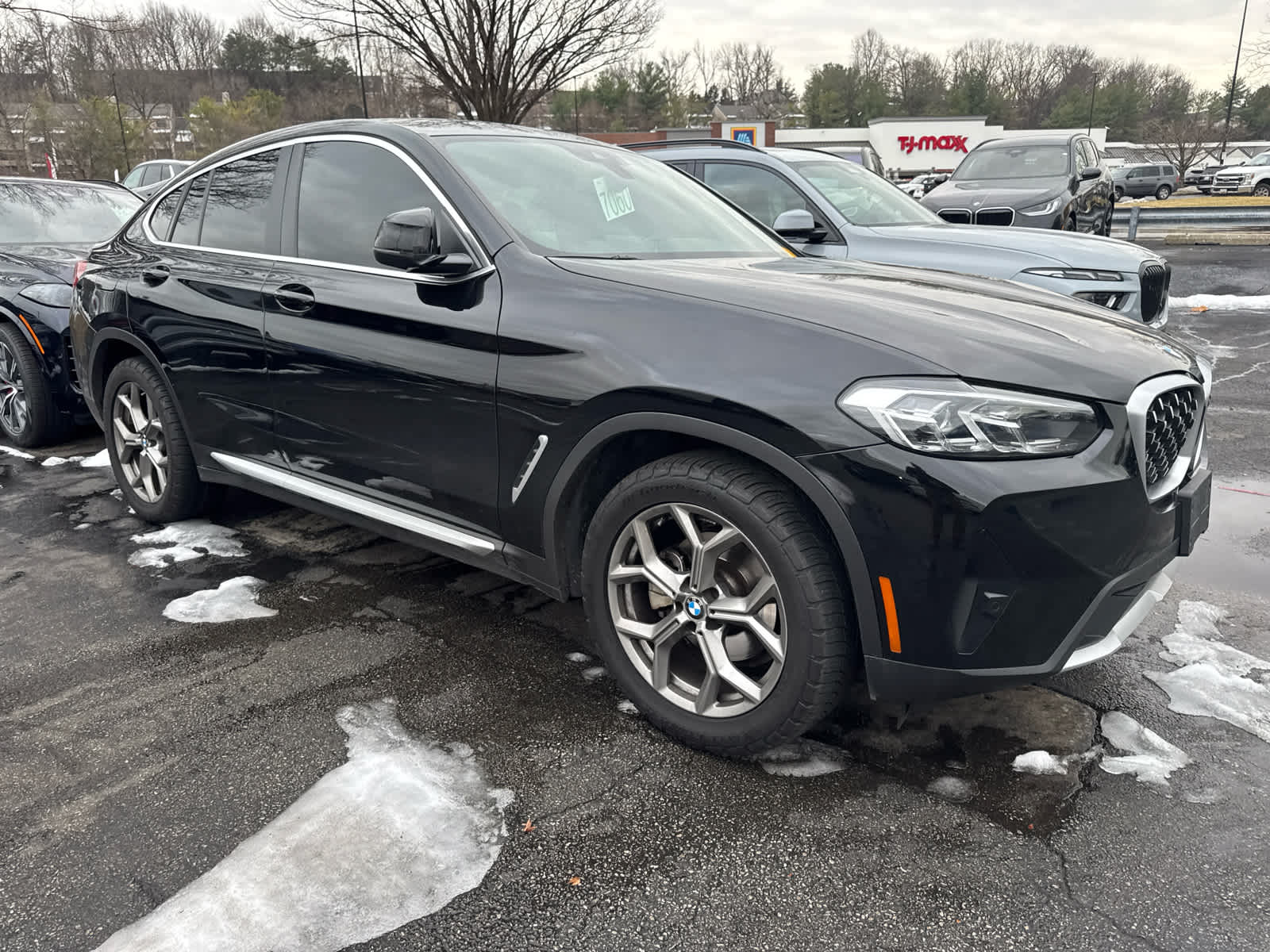 2023 BMW X4 30i's photo