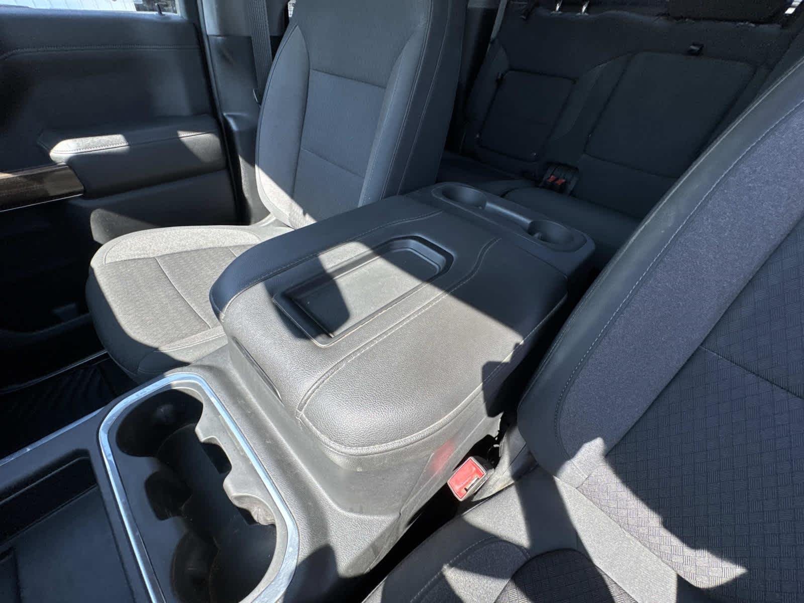 2021 Chevrolet Silverado RST photo 44