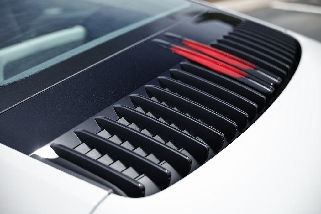 2024 Porsche 911 T 4 photo 16