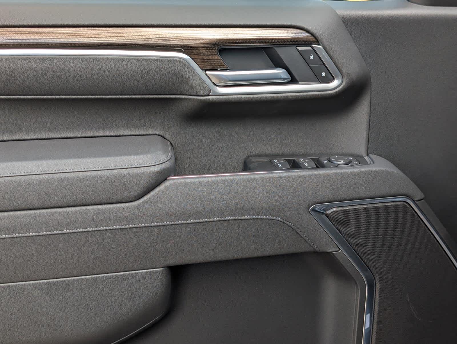 2026 Chevrolet Silverado 1500 LT photo 10