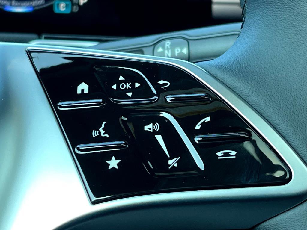 2024 Mercedes Benz EQB 4MATIC photo 11