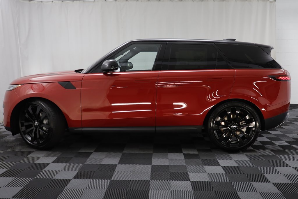 2025 Land Rover Range Rover Sport SE photo 5