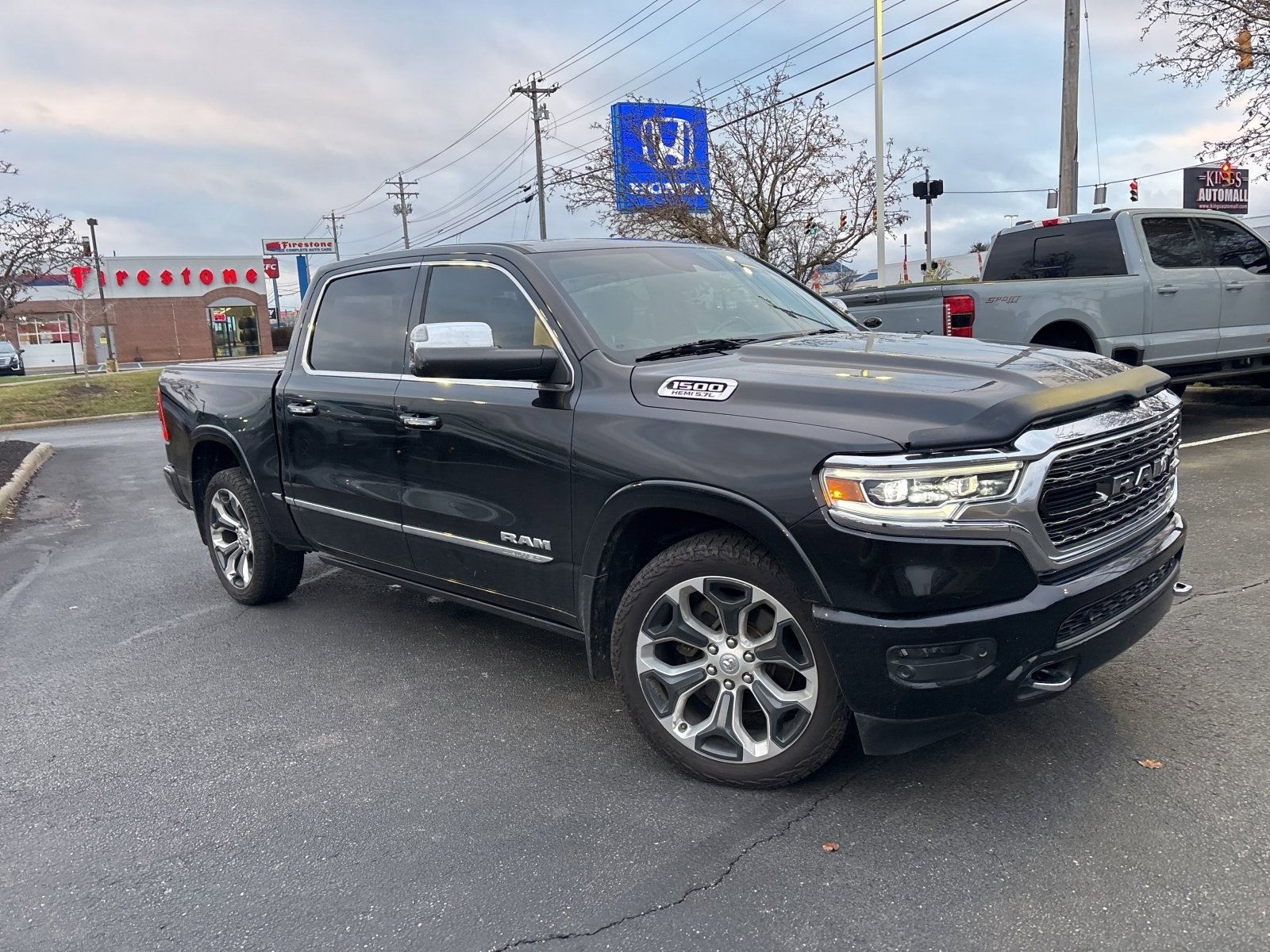 2019 Ram 1500 Limited photo 4