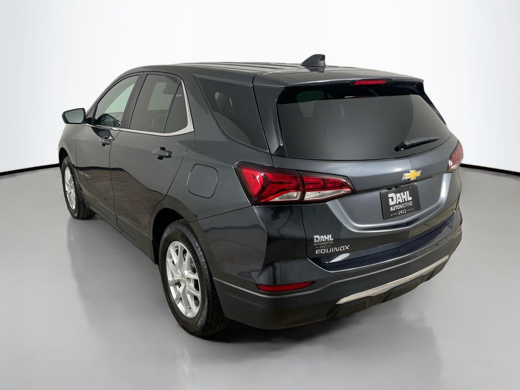 2023 Chevrolet Equinox LT photo 2