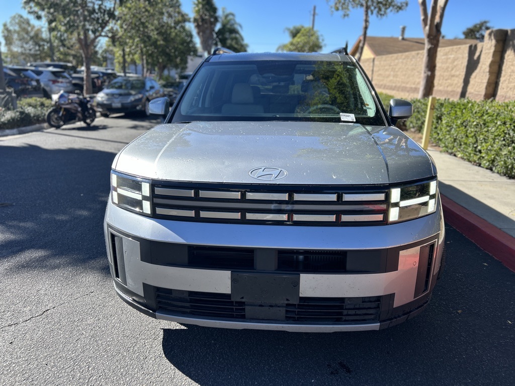 Used 2024 Silver Hyundai SEL image 2