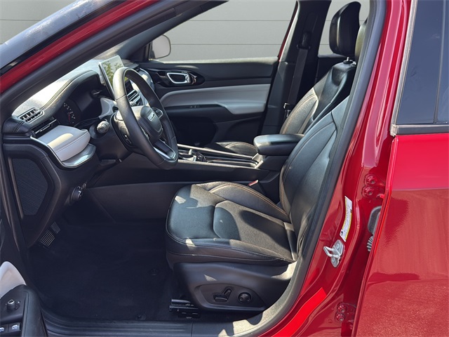 2024 Jeep Compass Limited photo 10