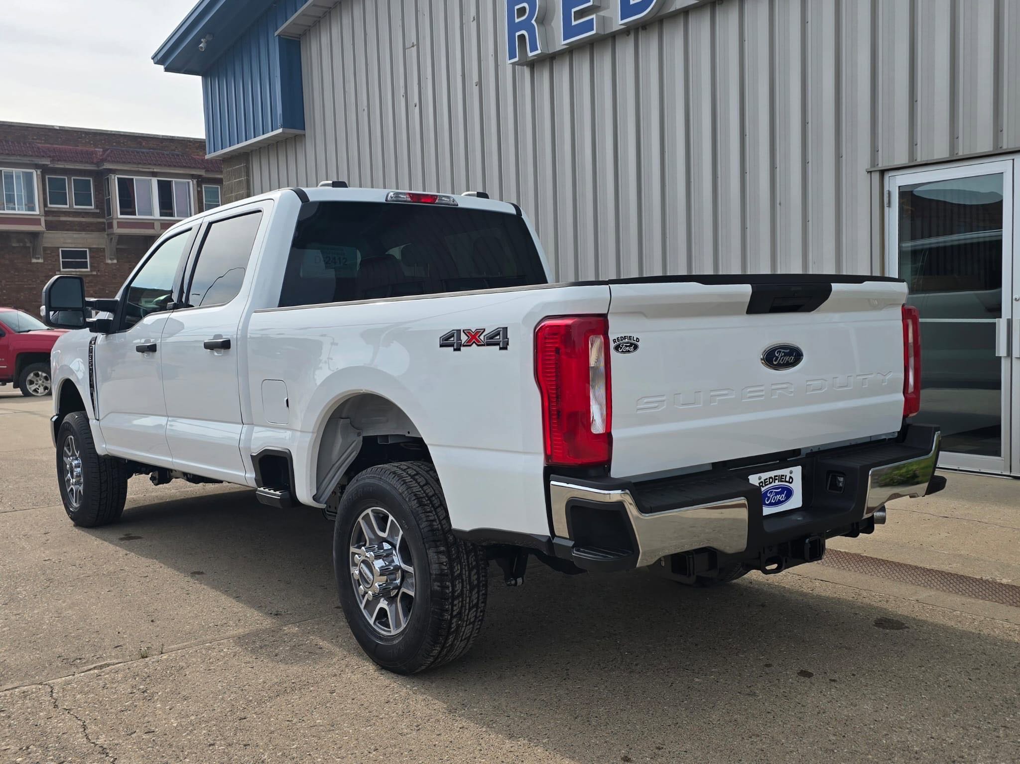 2025 Ford F-350 XLT photo 3