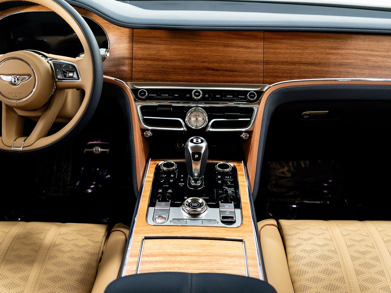 2025 Bentley Flying Spur Mulliner photo 28