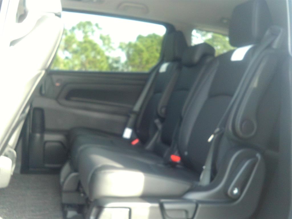 2026 Honda Odyssey EX-L photo 9