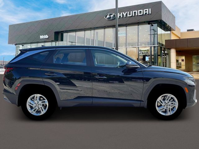 2026 Hyundai Tucson SE photo 9