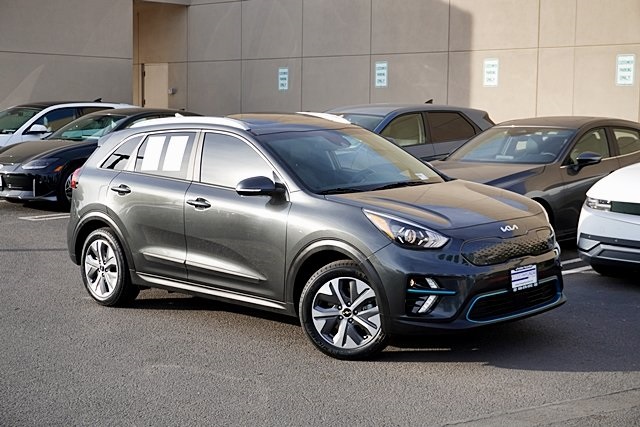 Used 2022 Kia Niro EX Premium with VIN KNDCE3LG3N5147500 for sale in Poway, CA