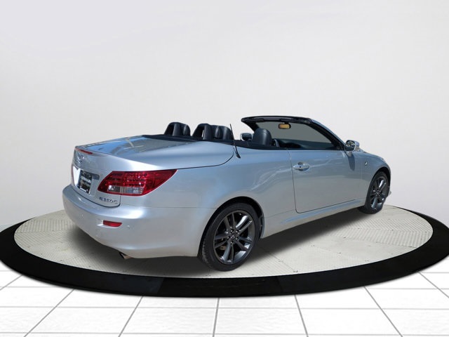 2013 Lexus IS 350 photo 3