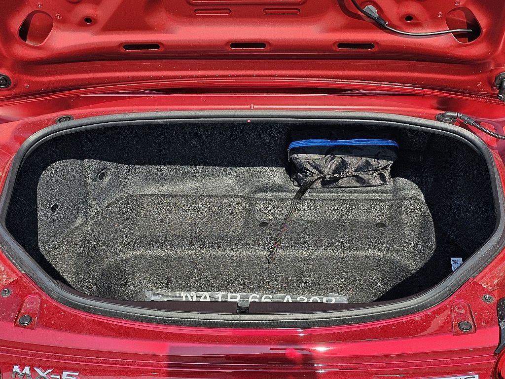 2025 Mazda MX-5 Miata Miata Grand Touring photo 8
