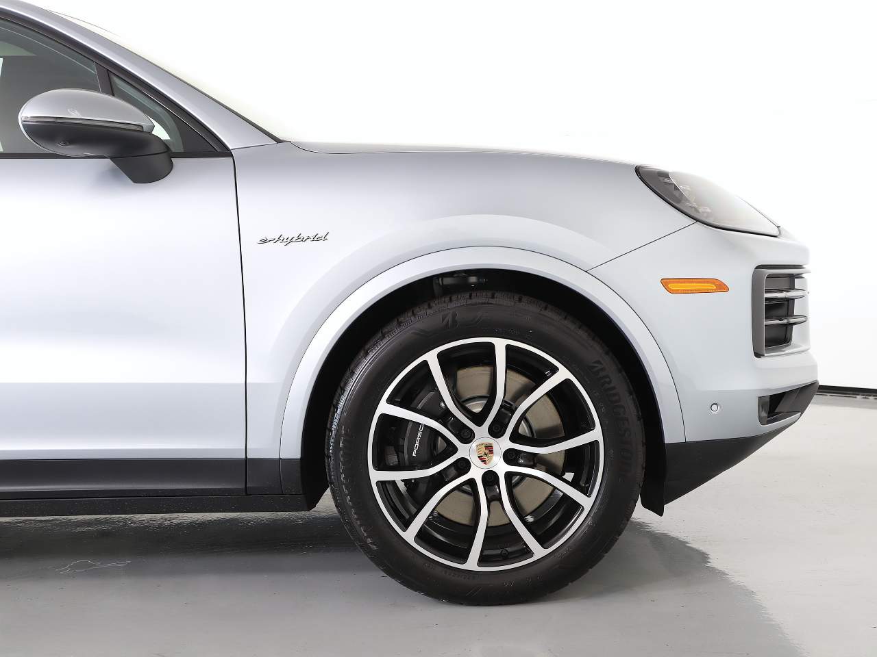 2025 Porsche Cayenne E-Hybrid photo 11