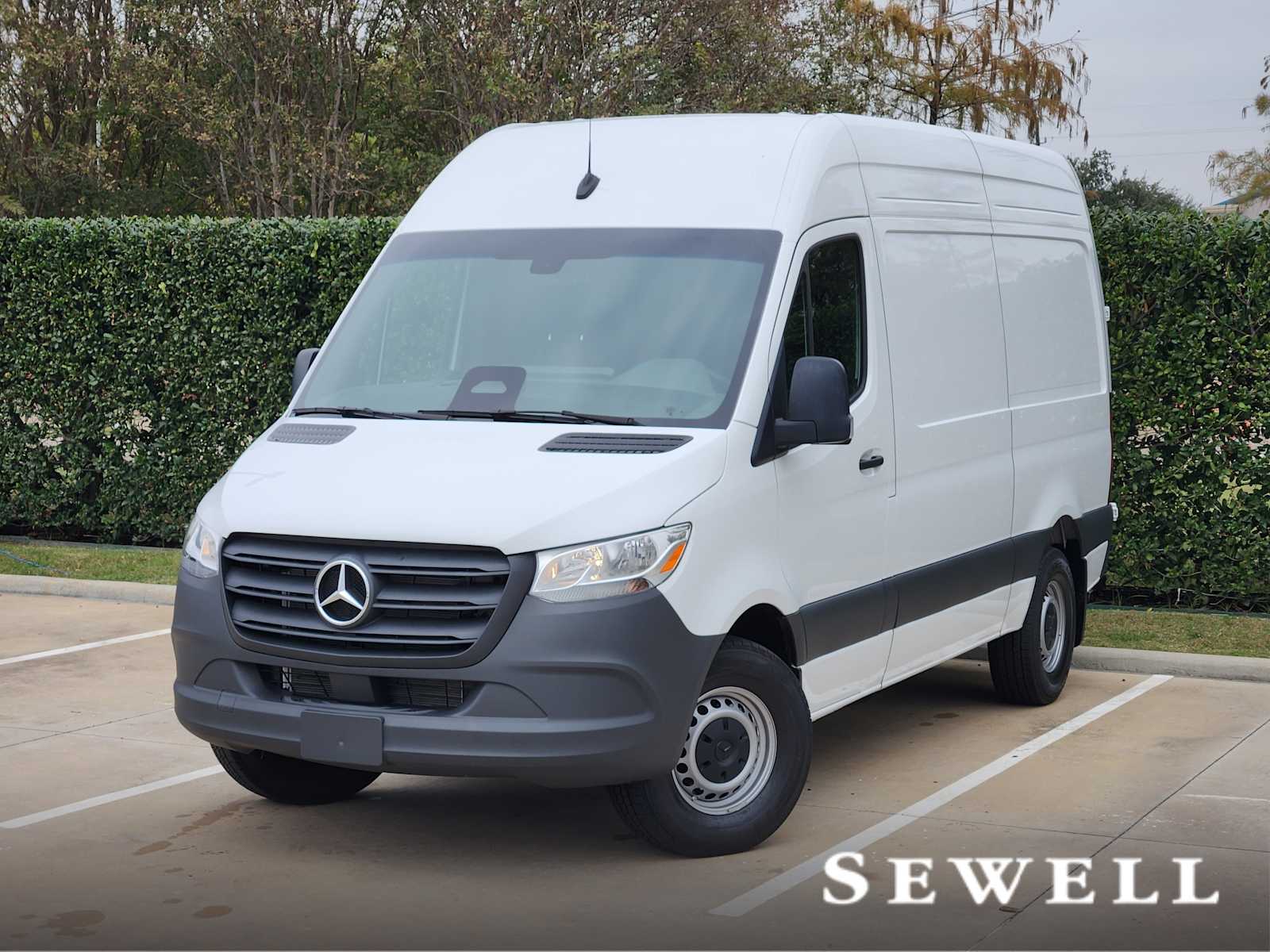 2025 Mercedes-Benz Sprinter Cargo Van Base's photo